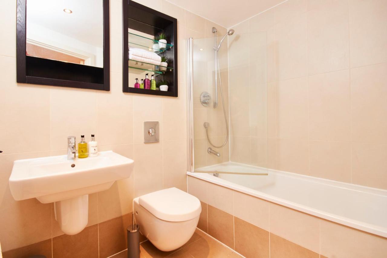 Appartamento Deluxe City Centre Apt Balcony View& Free Parking! Leeds  Esterno foto