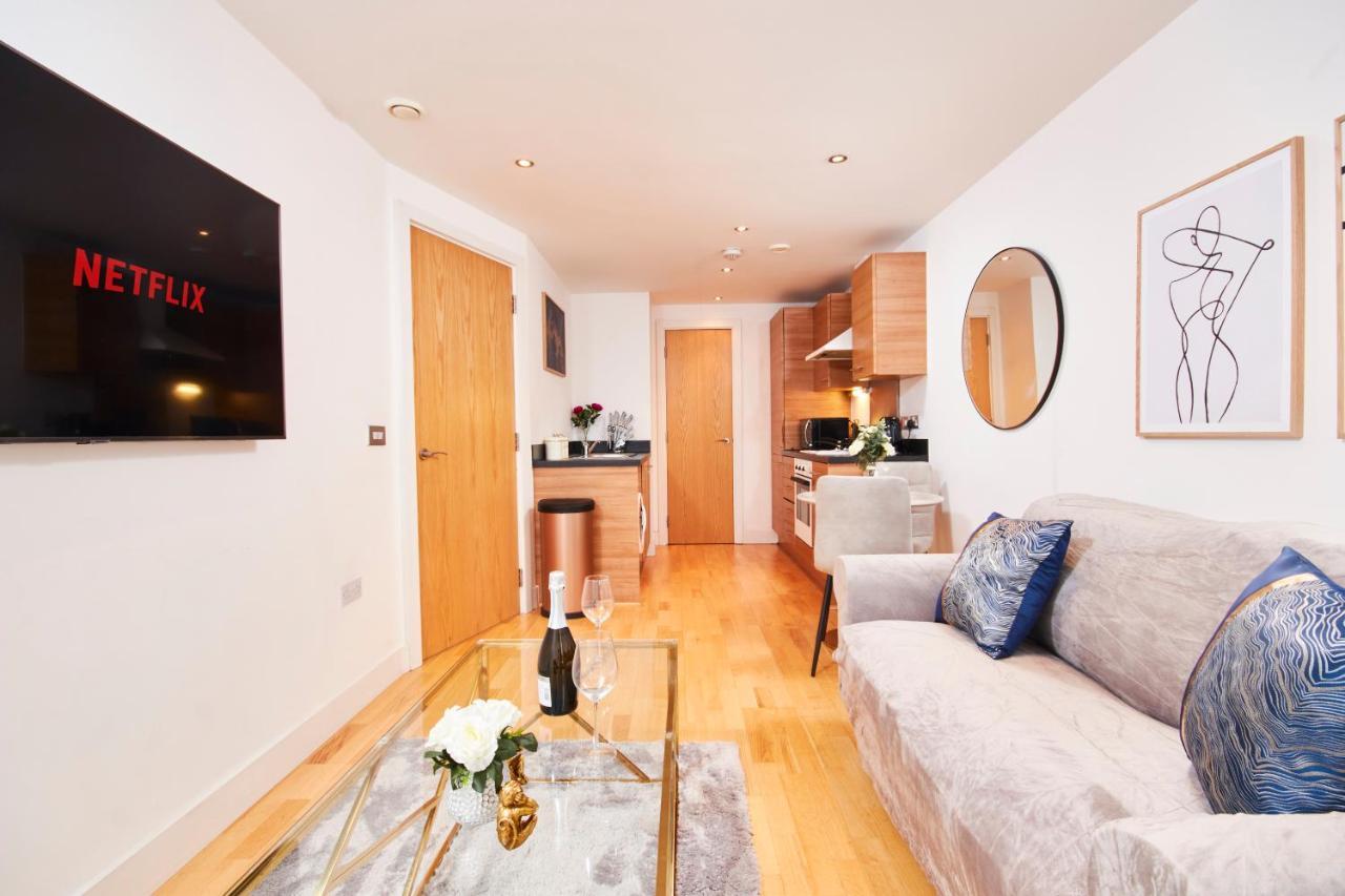 Appartamento Deluxe City Centre Apt Balcony View& Free Parking! Leeds  Esterno foto